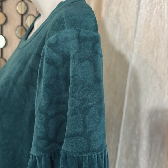 Lilly Pulitzer velvet green dress - Picture 3 of 8